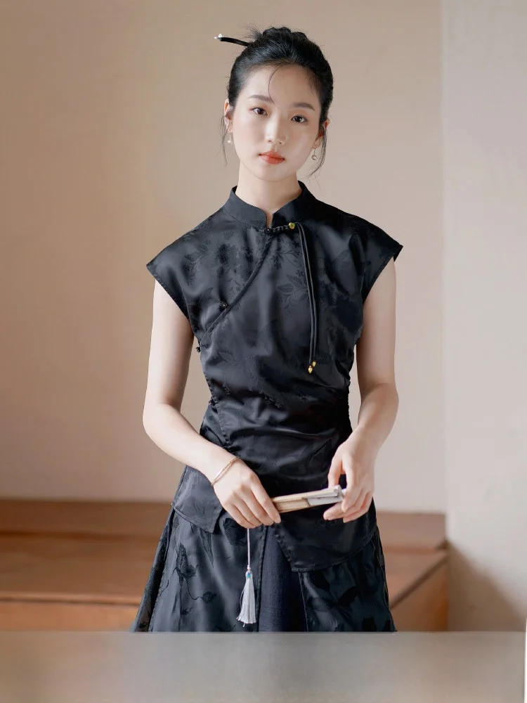 

Ele Chinese Sle Svel T-irt Faionable Commute High-End Sensation Original Design Summer New Arrival Women's Top