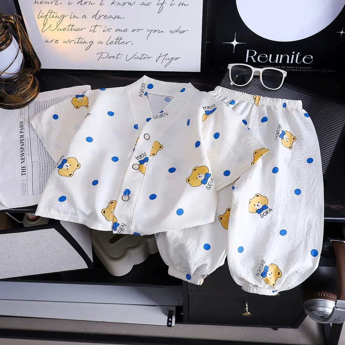 Kids Summer Thin Pajamas Set Boys Girls Cute Cartoon Print Short Sleeve V-neck T-shirt + Pants Sleepwear Baby Leisure Loungewear