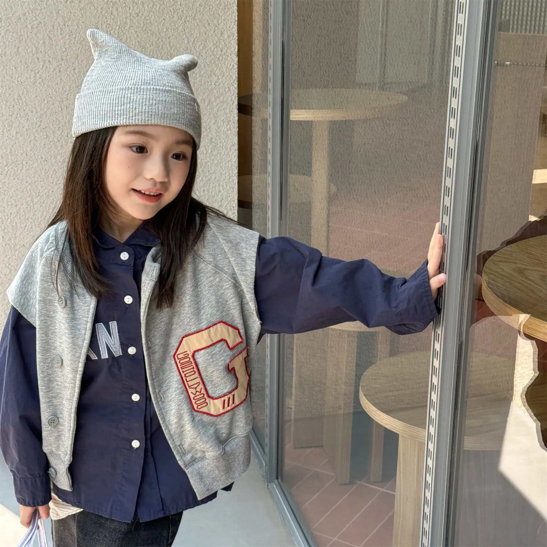 

2025 Autumn New Children Sleeveless Sweatshirt Vest Cotton Girls Fashion Letter Jacket Kids Boys Cardigan Coat Baby Casual Vest