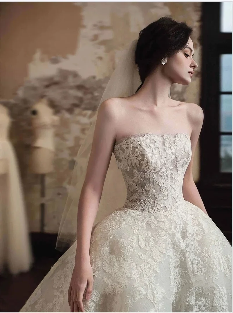 Flavinke Aangepaste Strapless Trouwjurken Prachtige Kant Applicaties Bloemen A-lijn Silhouet Bruidsjurken Vestidos De Novia