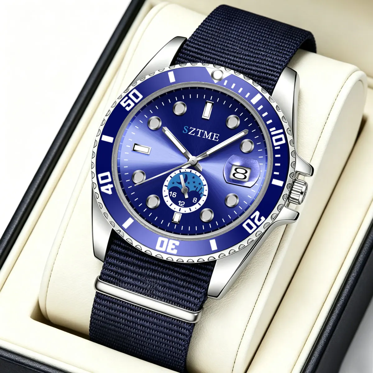 

Fashionable Men's Quartz Watch Classic Calendar Nylon Strap Casual Stylish Timepiece with Celestial Design for Men