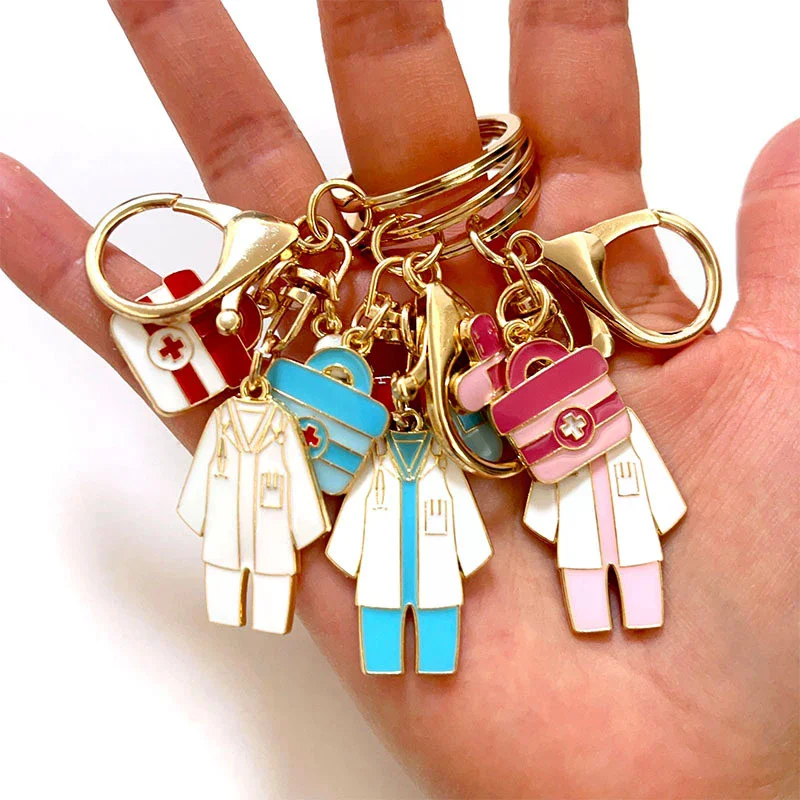 الكرتون مضخة التسريب ميزان الحرارة الجراحية قناع المينا المفاتيح أدوات طبية المعلقات للنساء الرجال ممرضة طبيب اليدوية هدية