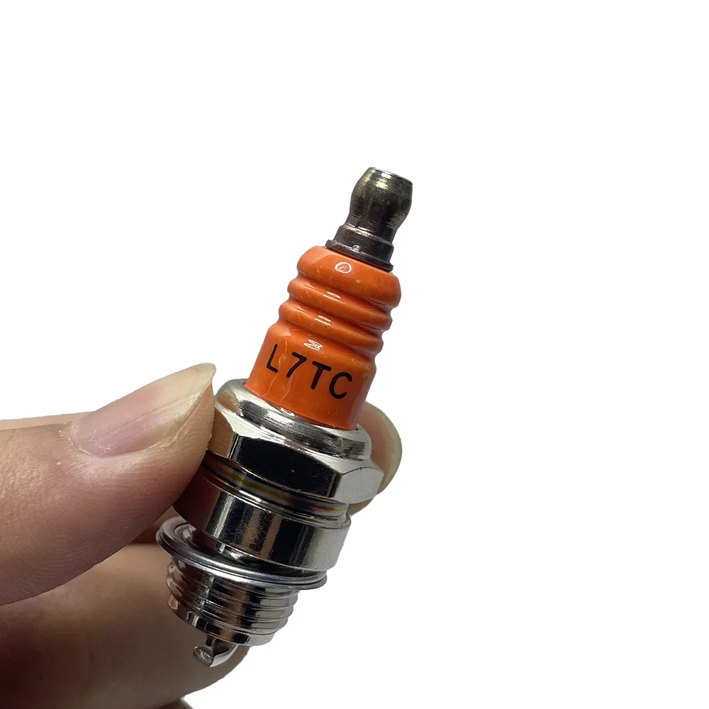 4pcs L7TC Single Pole Spark Plug Two Stroke for BM6A BMR6A WS6E WS7E BPMR6A WS7F CJ7Y W20MU M6 M7 BPMR6A Chainsaw Trimmer