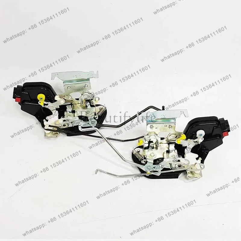 

813152C000 813252C000 For auto parts door lock block lock mechanism latch
