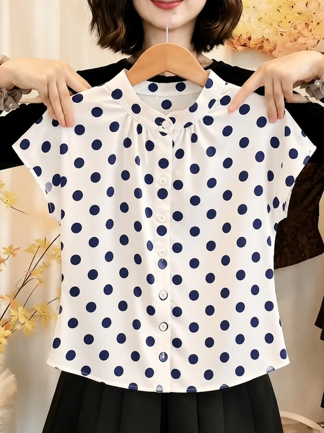 

Elegant Polka Dot Short Sleeve Slim Fit Shirt Simple Elegant Commute Fashion Top Summer Versatile Small Shirt Korean Style