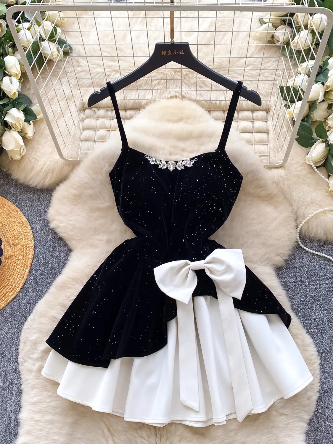 Franse elegante zoete feestjurk dames slanke pailletten boog cami mouwloze hoge taille een lijn mini-jurk verjaardagsfeestje chique outfit