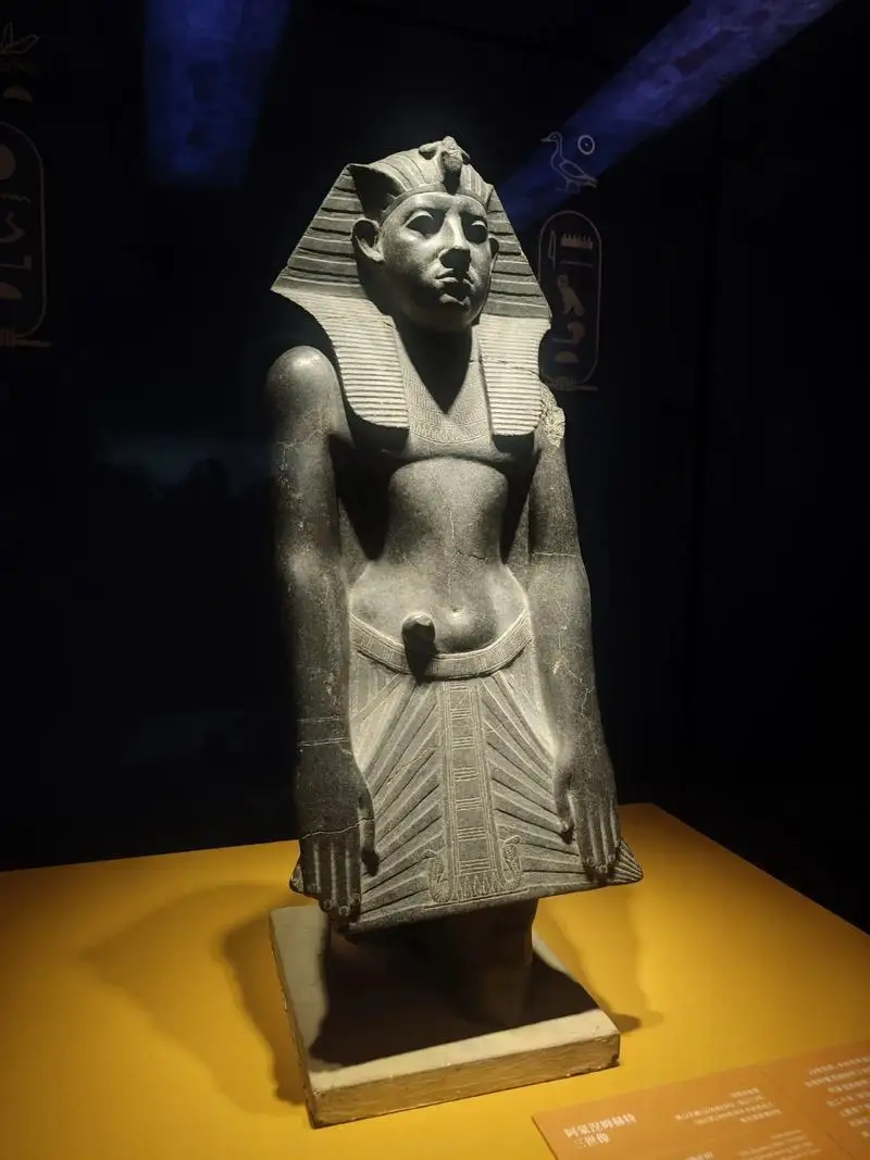 MPPT الرياح الشمسية جهاز التحكم في الشحن الهجين الرياح 3000 واط الشمسية 3000 واط 12 فولت 24 فولت 48 فولت وحدة تحكم هجينة أوتوماتيكية مع مقاوم تحميل تفريغ #1