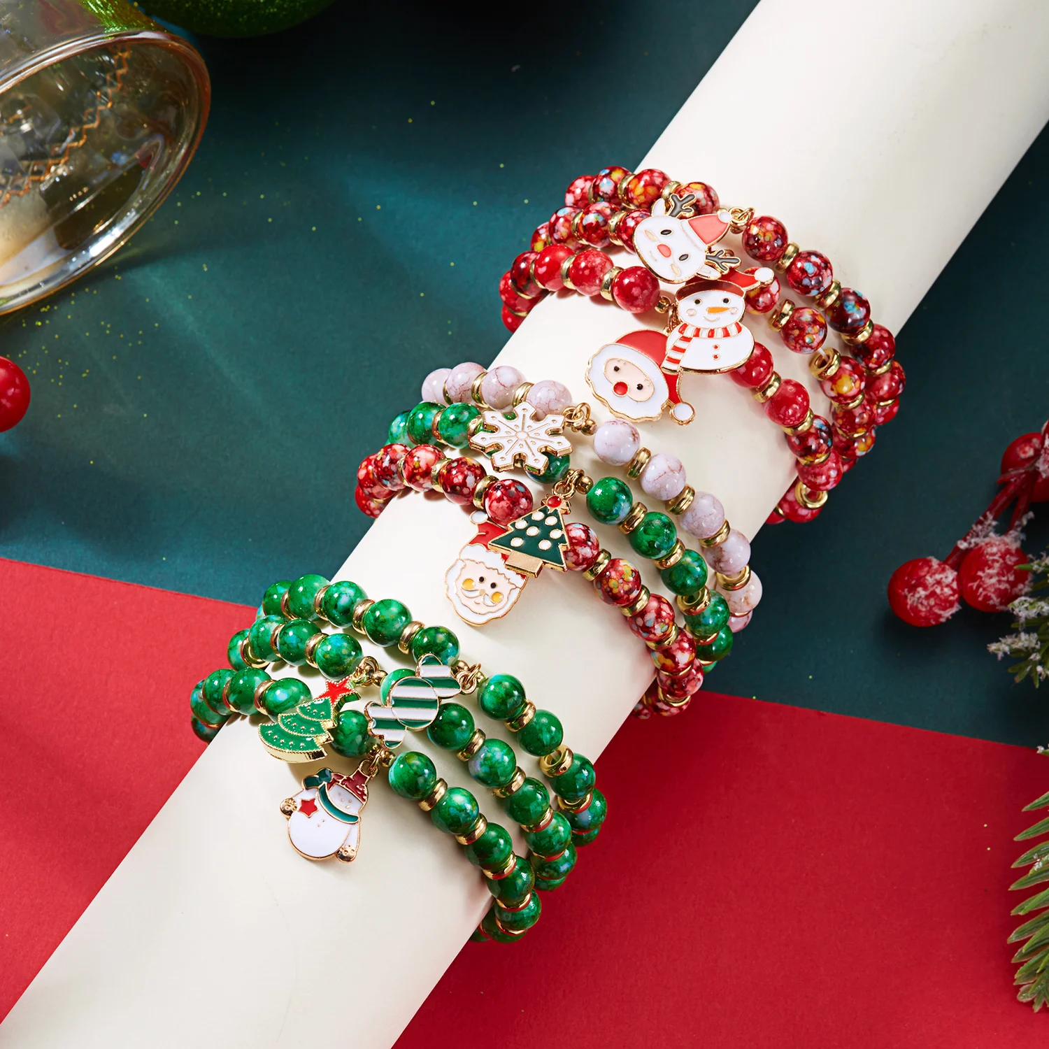 Bezauberndes Weihnachtsmann-Weihnachtsbaum-Perlenarmband-Set für Frauen, buntes Rentier-elastisches Armband, Urlaubsschmuck-Accessoires – Detail 10