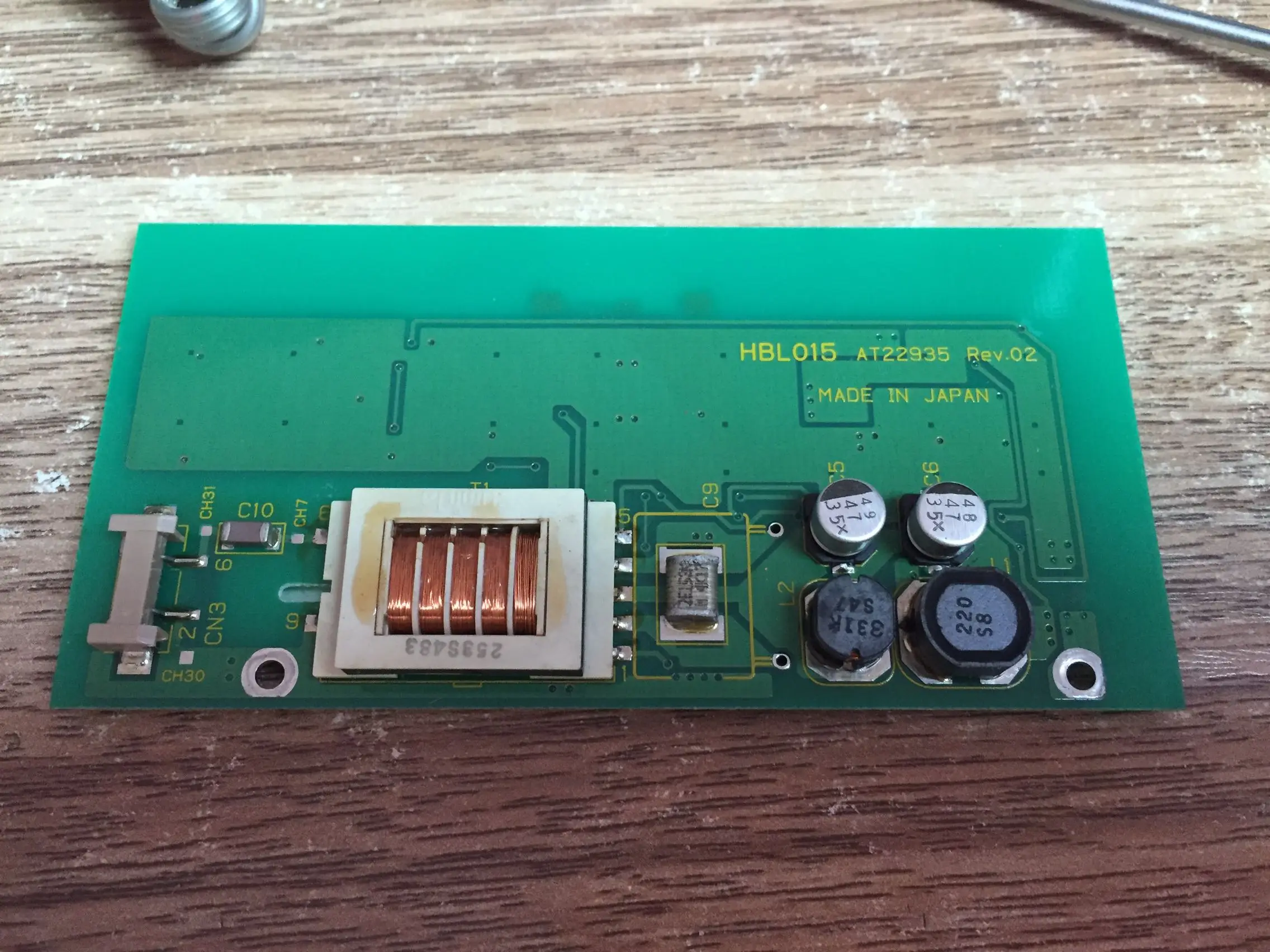 

HBL015 AT22935 REV.02 INVERTER