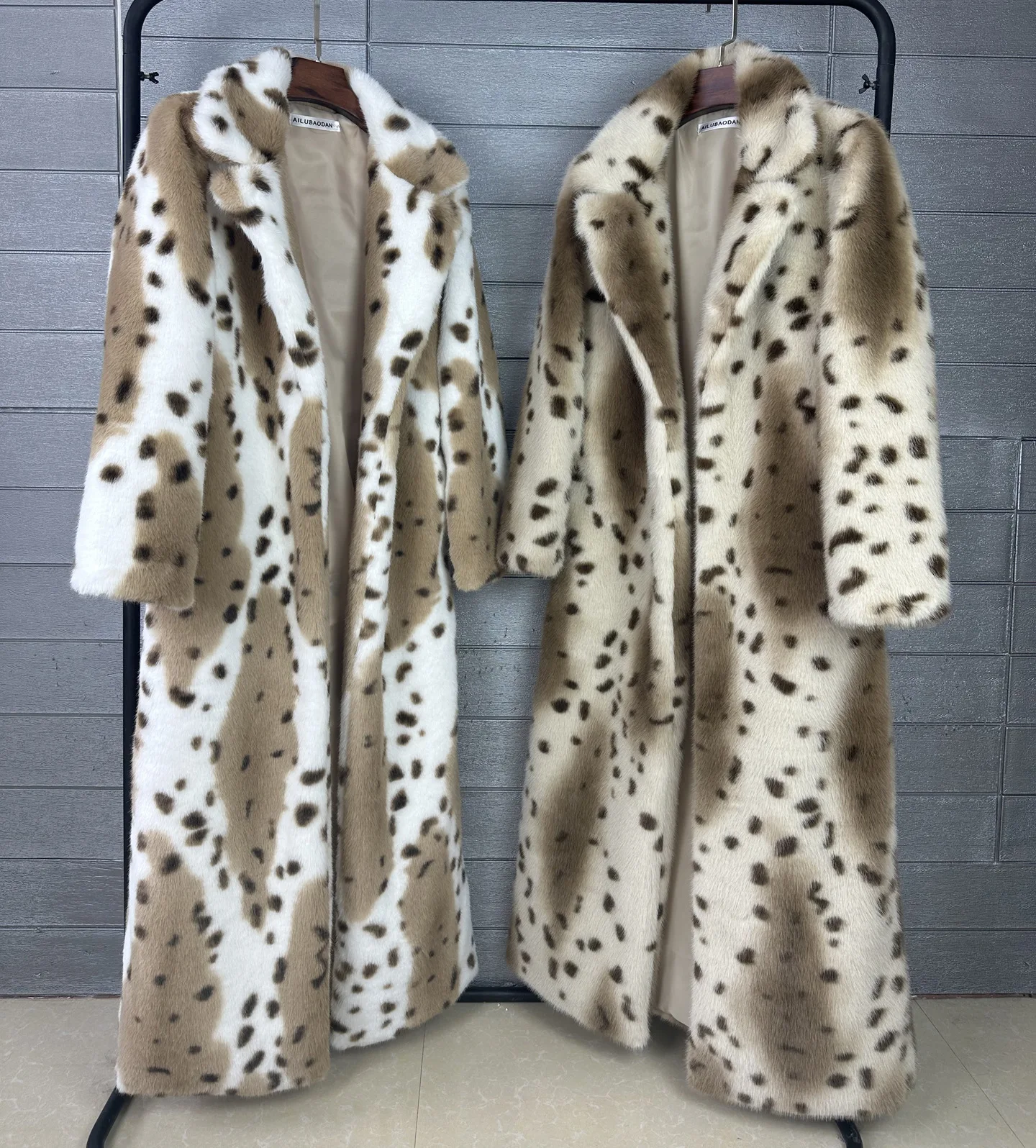 DEAT 2026 Winter Fashion Imitation Fur Leopard Pattern Coat For Women Notched Collar Long Style Notched Collar Jacket 11B9518