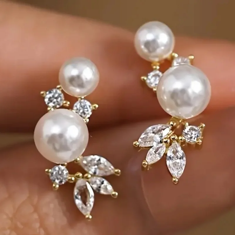 Zarte, elegante Imitationsperlen-Ohrstecker für Damen, mit schillerndem synthetischem Zirkonia besetzt, trendiges Schmuckzubehör für Hochzeiten und Bankette