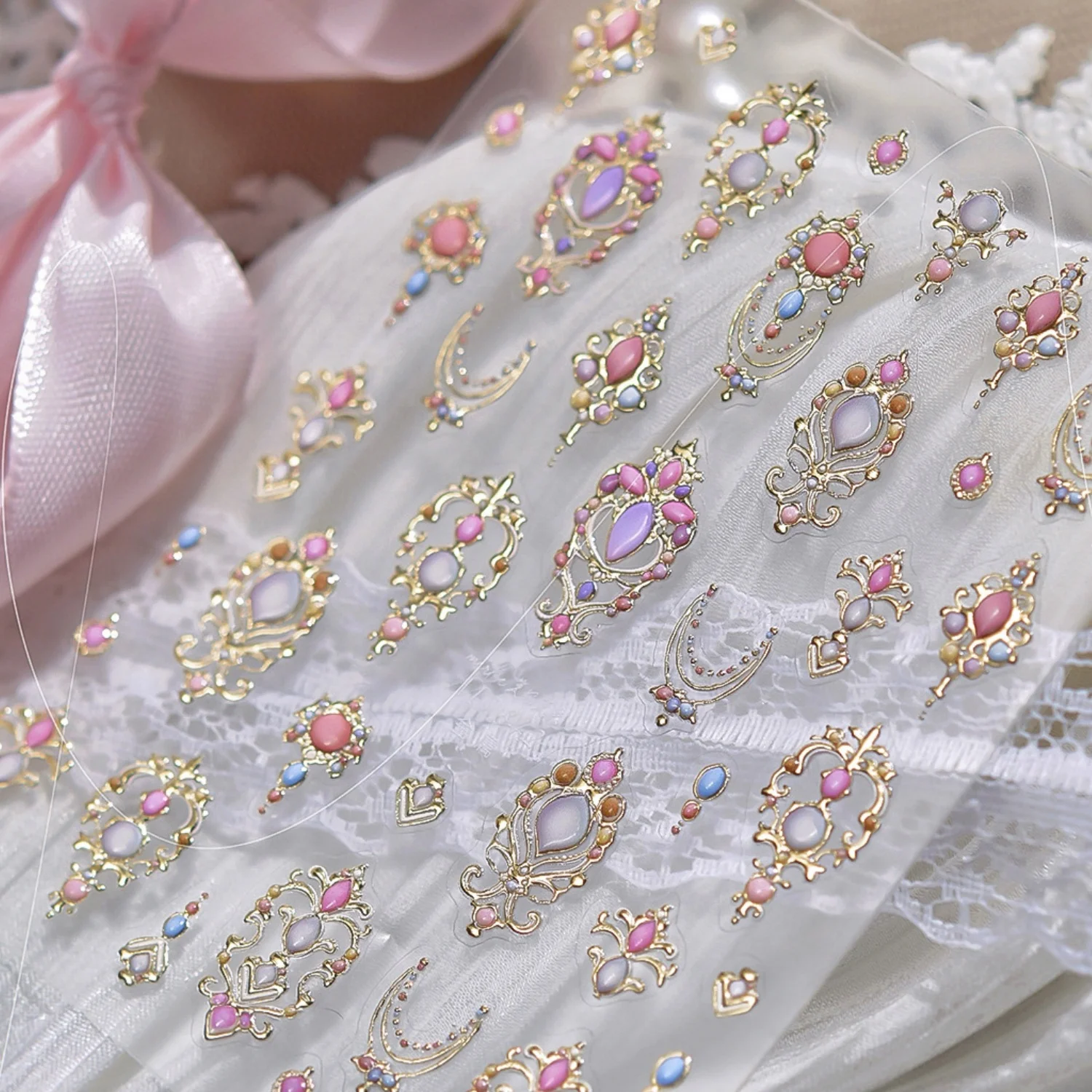 Elegant Noble Gemstone Necklace Delicate Pattern Retro Photo Frame Heart Flower Self Adhesive Nail Art Stickers Manicure Decals