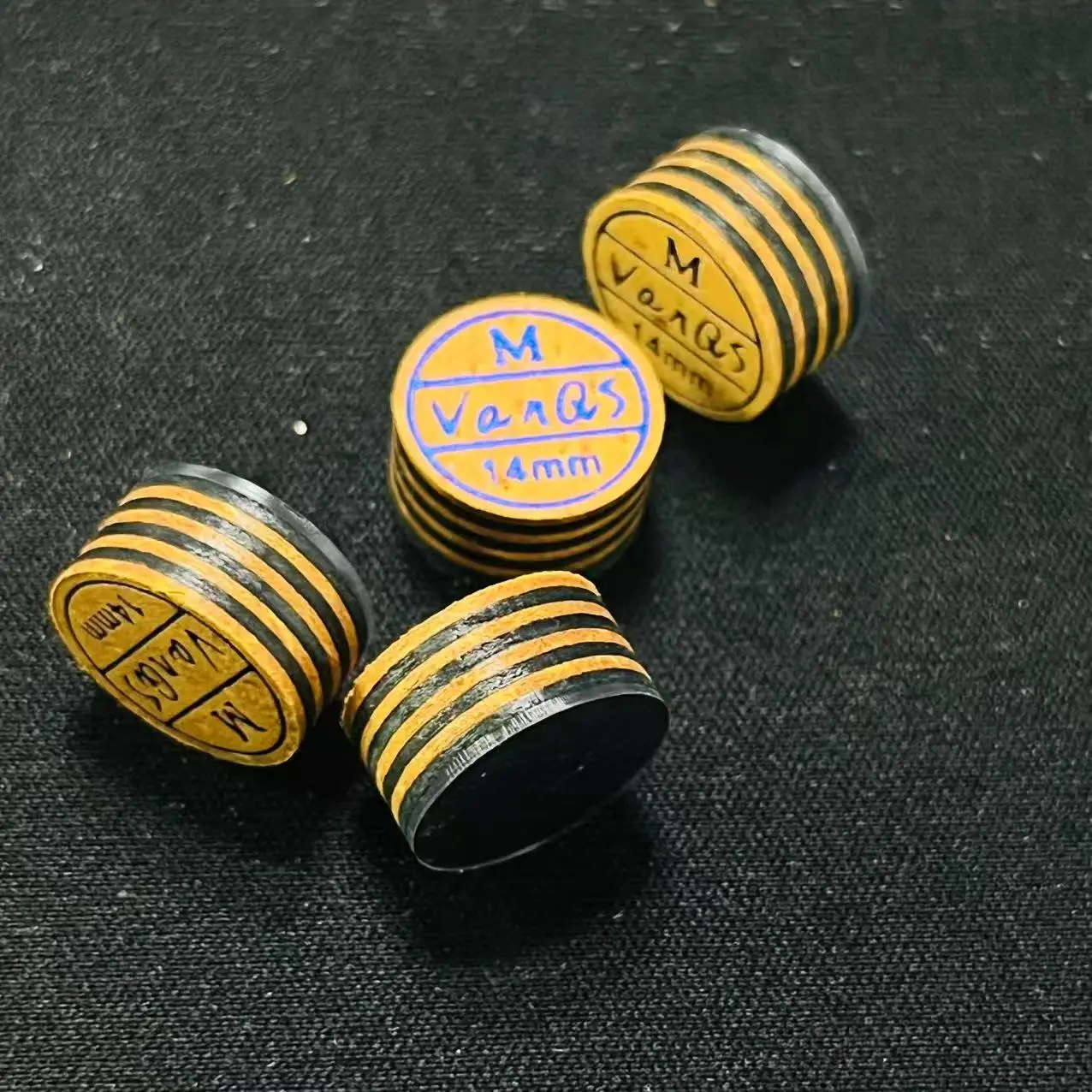 2025 ใหม่มาถึง VanQs คุณภาพสูง 14 มม.ขนาด 8 ชั้นหนังสระว่ายน้ํา CUE TIP สําหรับบิลเลียด CUE STICK