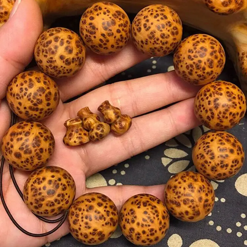 

Collection Level Old Materials Full Of Scars Taihang Cliff Cypress Bracelets Male Buddha Beads Cultural Play Female Hand String