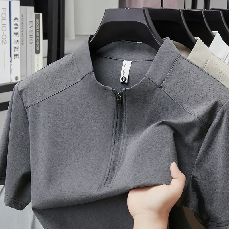 Herren Kurzarm-Poloshirts mit Halbem Reißverschluss und Stehkragen Lässige Sommer-Oberteile Leichte Atmungsaktive Hemden für Männer – Detail 6
