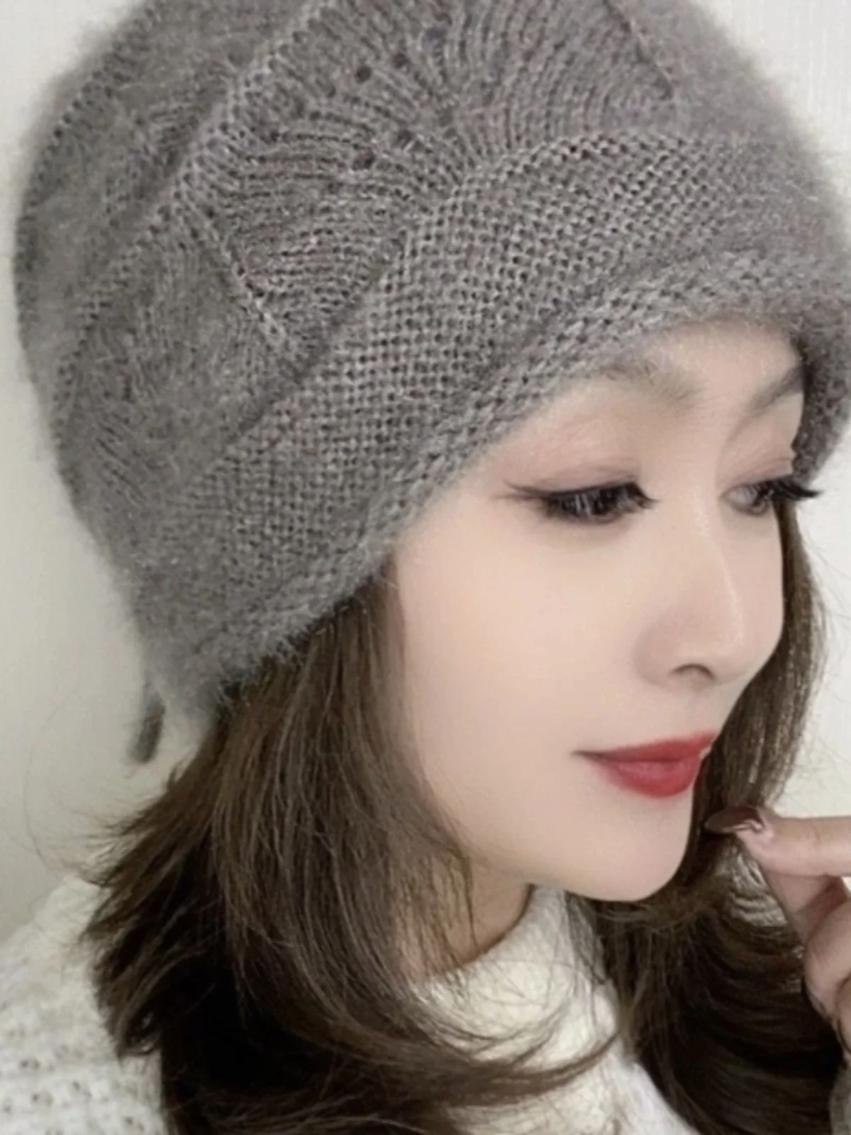 Knititng Classic Cable Knitted Beanies Women Caps 2024 Hat Ladies Warm Hair Bonnet New Year Soft Winter Xmas Thickeing R65