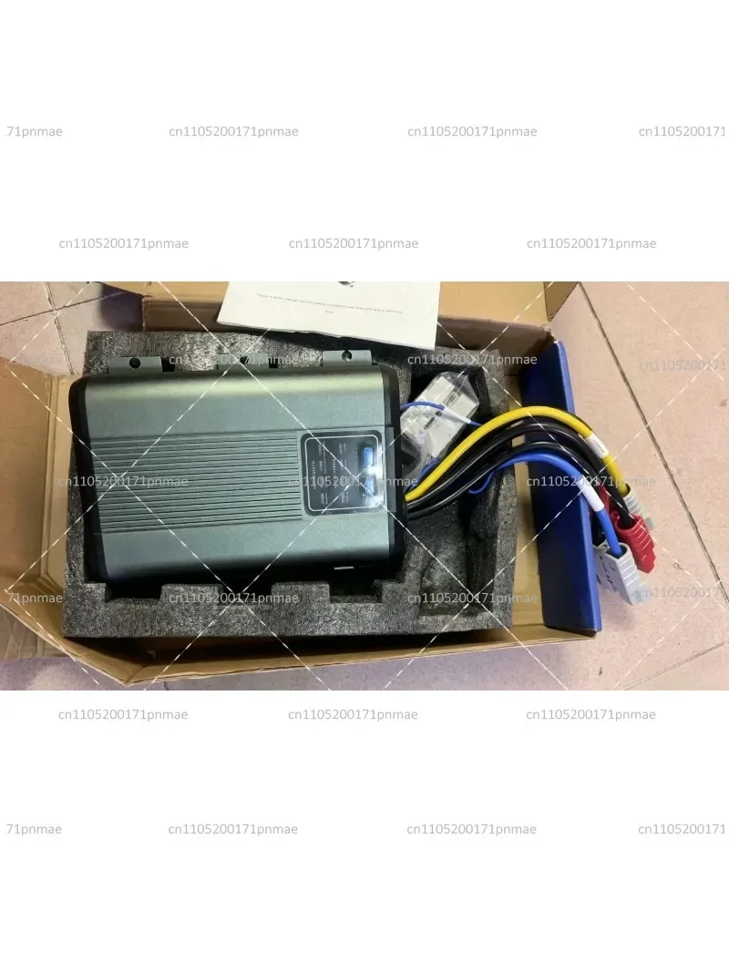 40A MPPT Solar Charger Dual Battery DC-DC System for Vehicle Applications Vehicle Solar Charging Controller