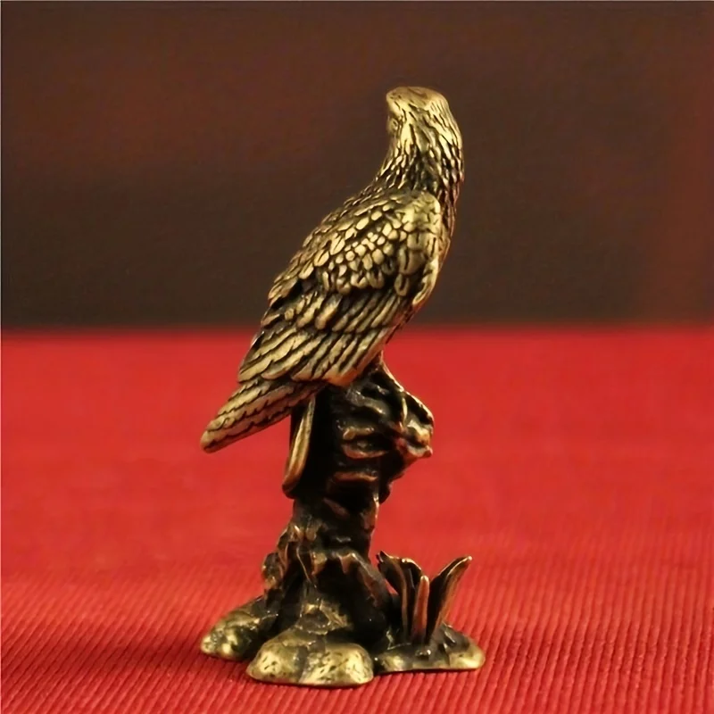 Small Brass Flying Eagle Sculpture-Exquisite Desktop Ornament for Home Office, Creative Gift Handcrafted with Intricate Details