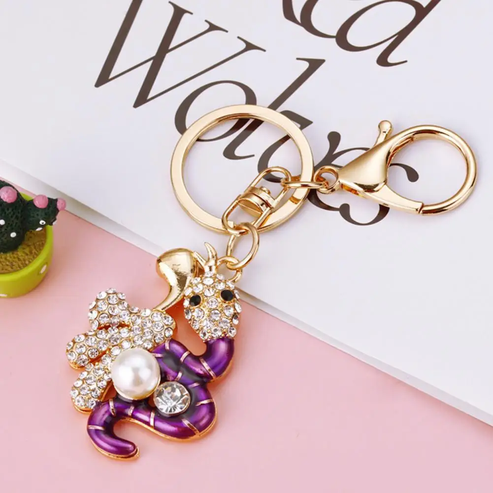 Snake Keyring Chinese Snake Keychain 2025 Year of Snake Charm Statue Feng Shui Hanging Pendants Rhinestones Faux Pearls Keyring