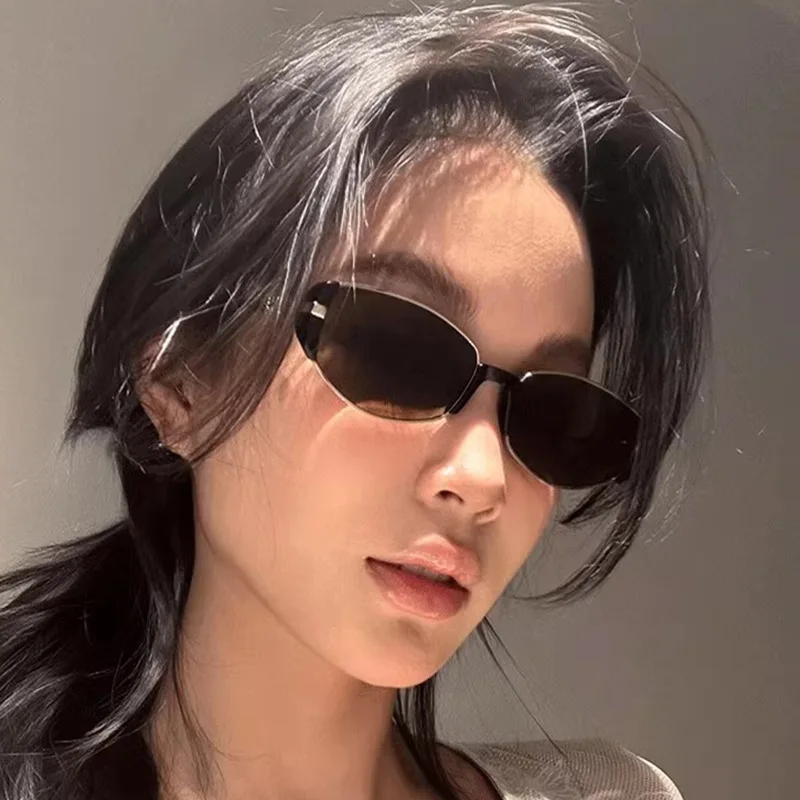 Metal textured brown sunglasses