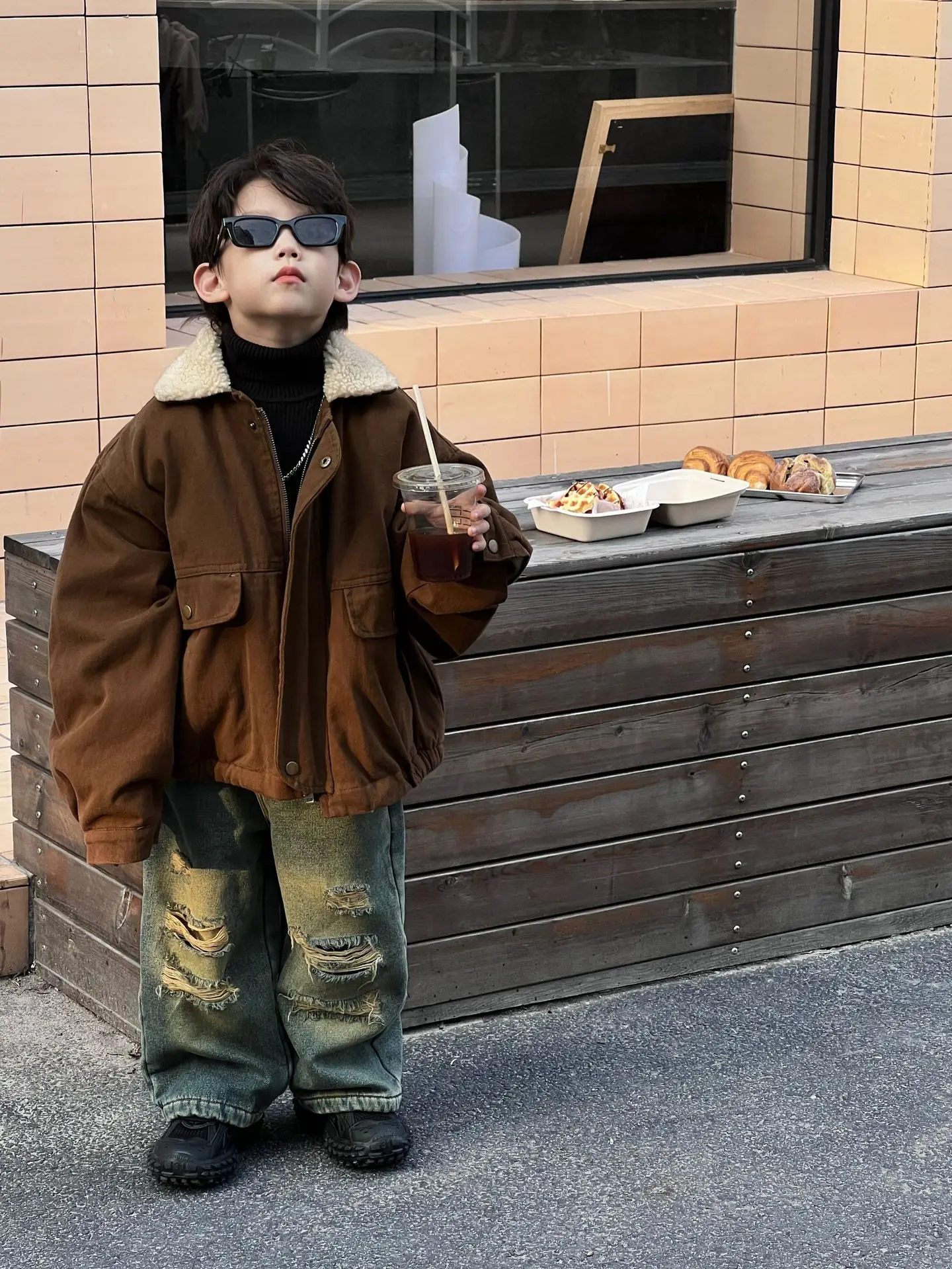 

2023 Winter New Korean Style Boys Retro Fur Versatile Hand Some Casual Warm Comfortable Coat Baby Top Thickening