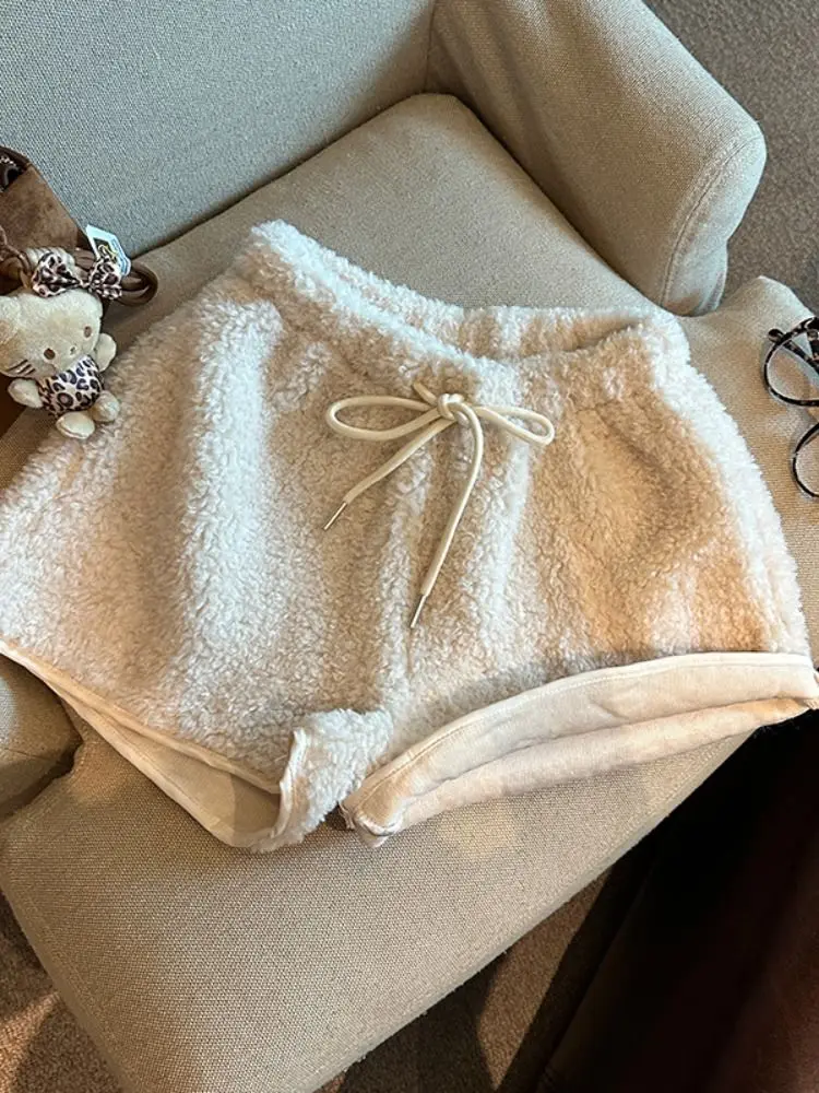Drawstring Shorts for Women New Thickened Warm Elastic High-waisted Lamb Loose Wide-leg Shorts