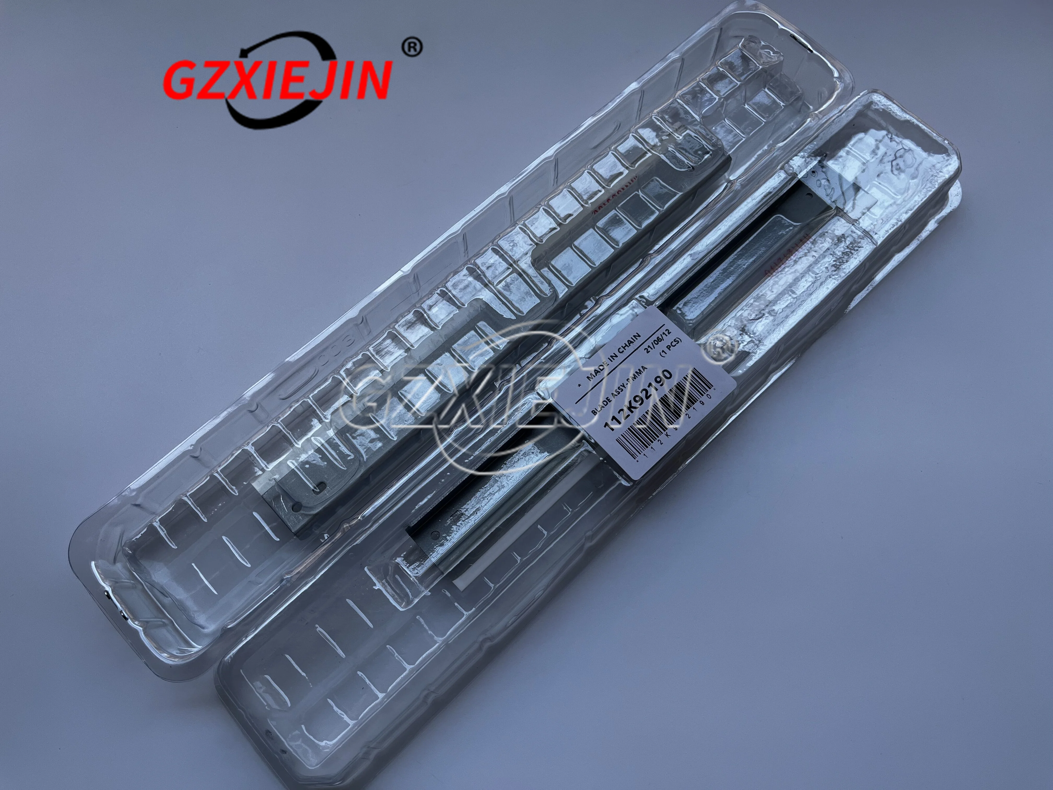 

Original new Trasnfer Belt Blade IBT Belt Cleaning Blade For Dell H625cdw H825cdw S2825cdn 625 825 2825 (1PCS)