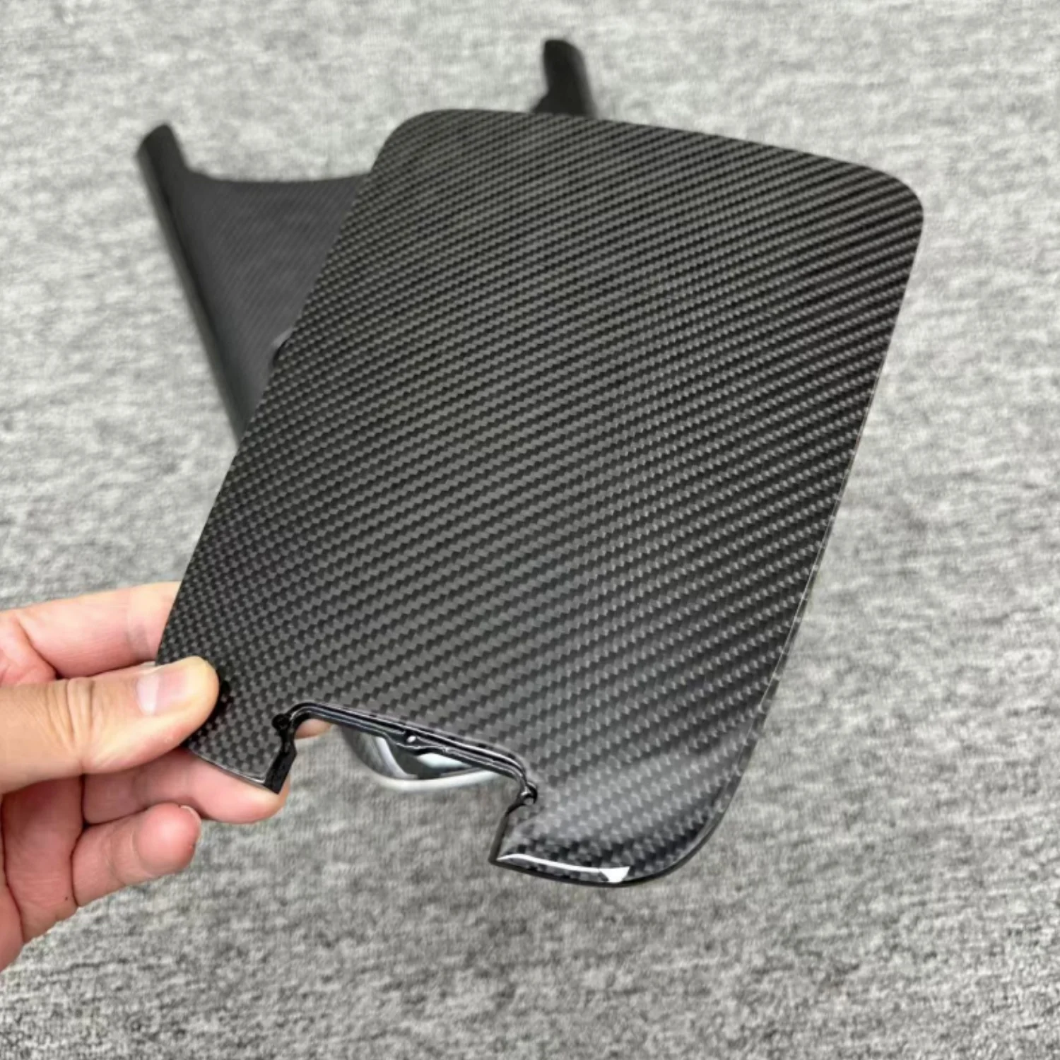 جودة عالية السيارات OEM الداخلية للوحة وحدة التحكم المركزية من ألياف الكربون E63 E53 W214 #6