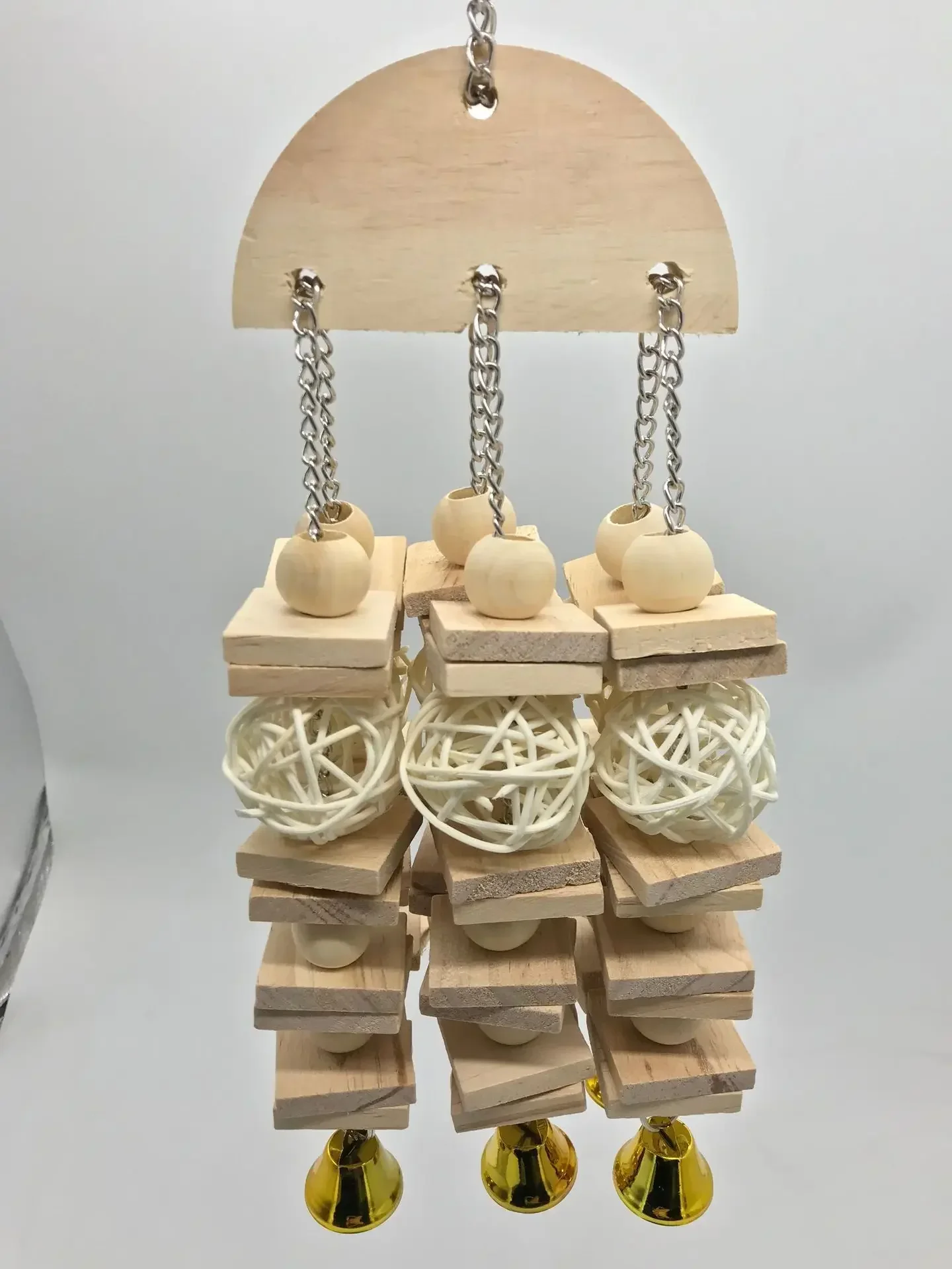 A Big, Medium And Small Parrots Gnaw Toys Rattan Balls Building Blocks Strings Climb Ladders Green Primary Colors