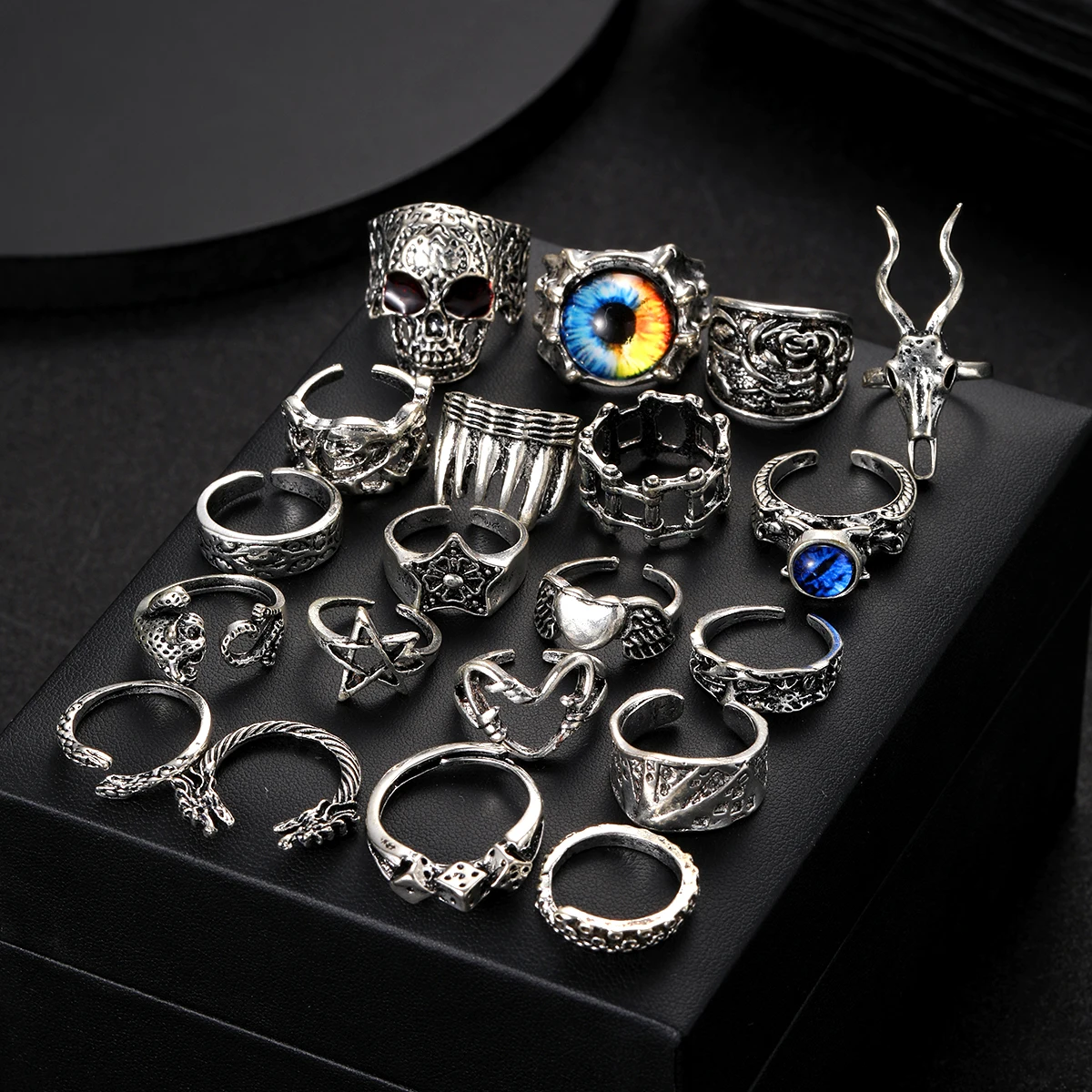 20Pcs/Set Retro Punk Gothic Rings for Women Men Silver Color Heart Evil Eyes Skull Snake Pentagram Rings Set Trendy Jewelry Gift