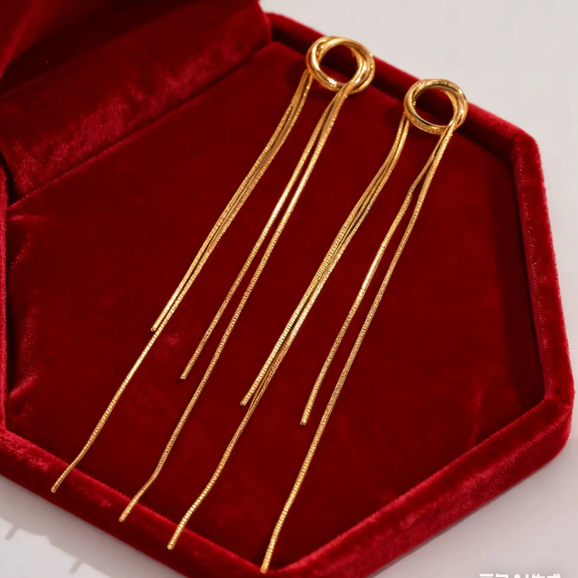 Light Luxury Linear Tassel Threader Earrings for Women Fashion Metallic Fringe Alloy Drop Earrings Friendship Jewelry Gifts