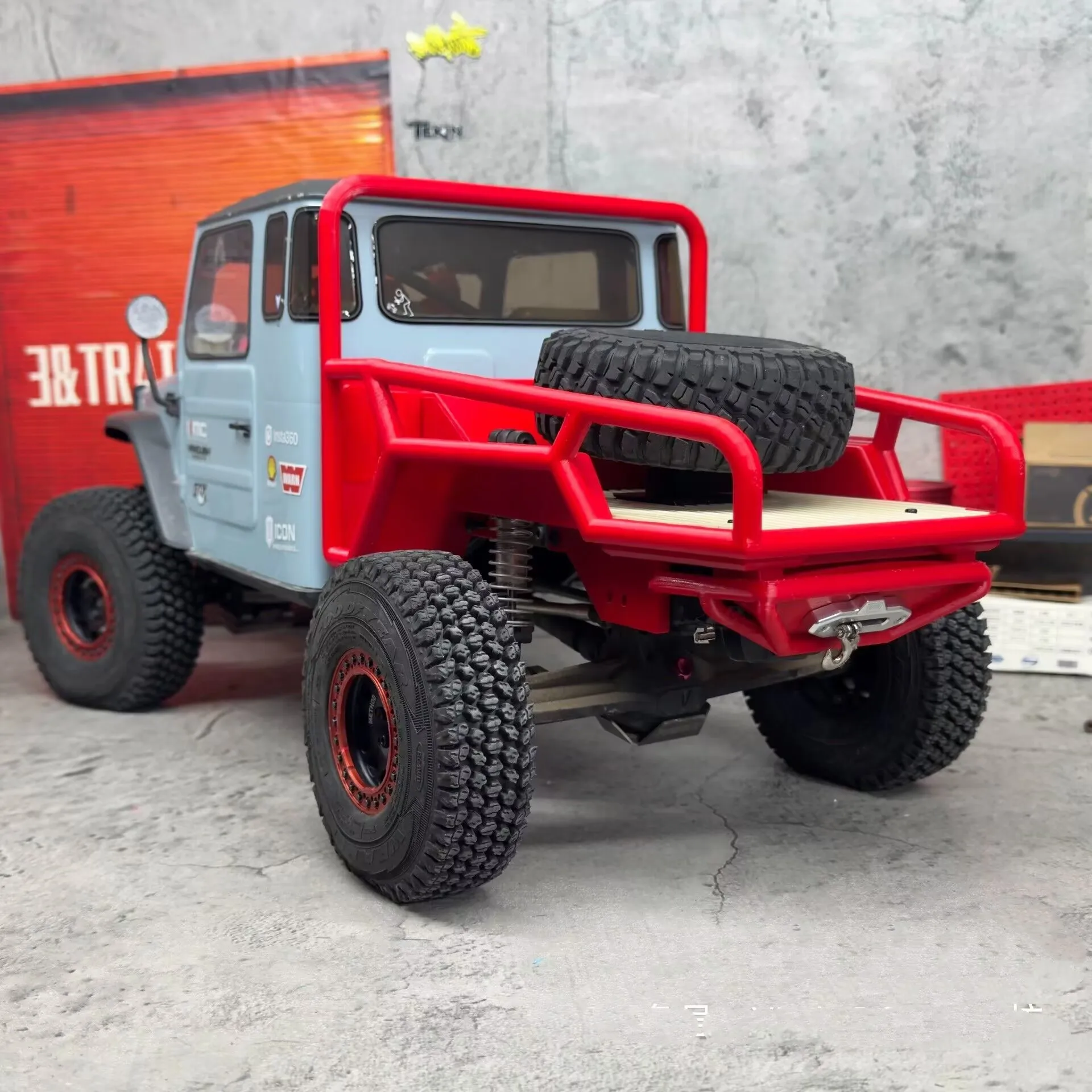 Vanquish Products VS4-10 Phoenix PHL-8 FJ40 Internation 1/10 Scale ROCK ...
