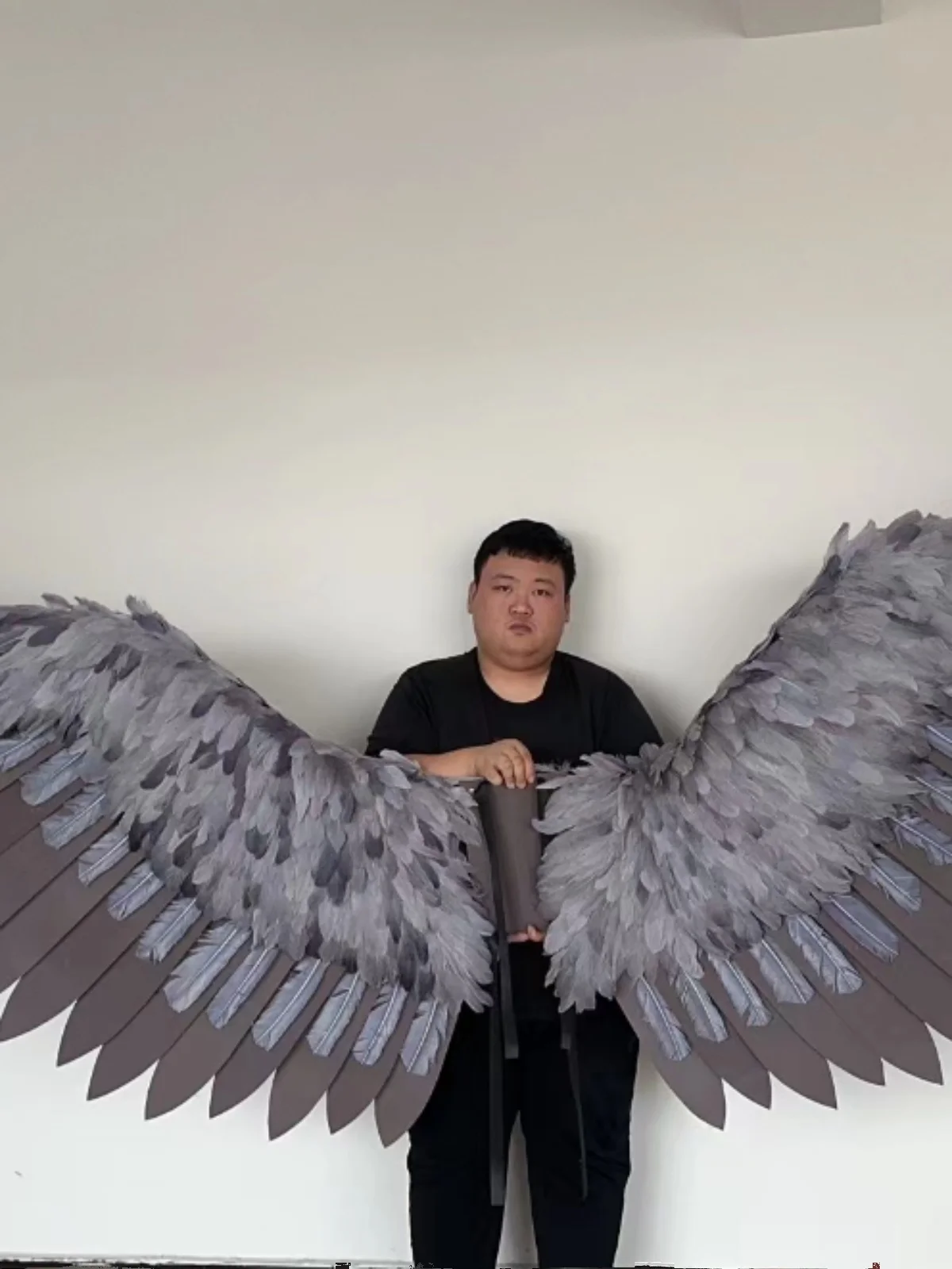 

3-meter customized gray electric telescopic wireless remote control with movable Halloween devil wings