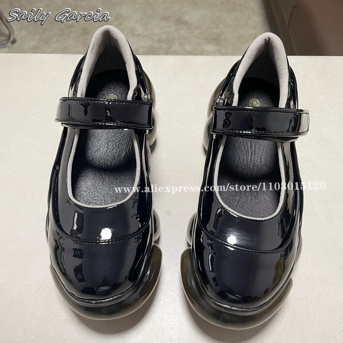 Zapatos de charol con cojín de aire para mujer, zapatillas poco profundas con gancho y bucle, informales, Y2K, aumento de altura, Mary Jane, novedad de verano, 2024