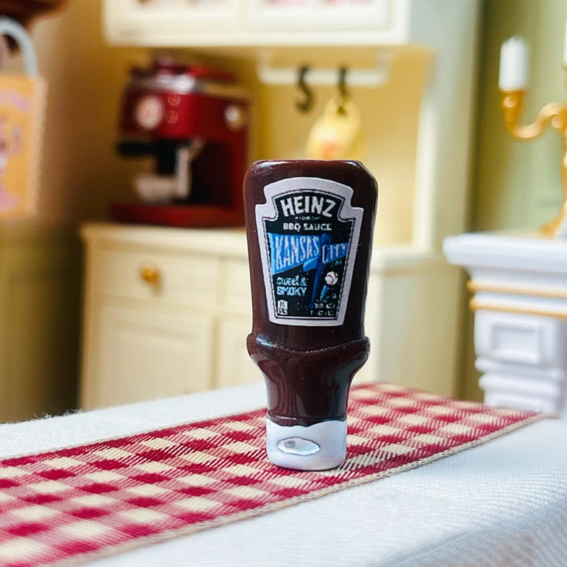 ألعاب أطفال مكونة من 4 قطع برطمان مربى صلصة الفراولة المصغر لبيت الدمى، مثالي لديكور مطبخ بيت الدمى