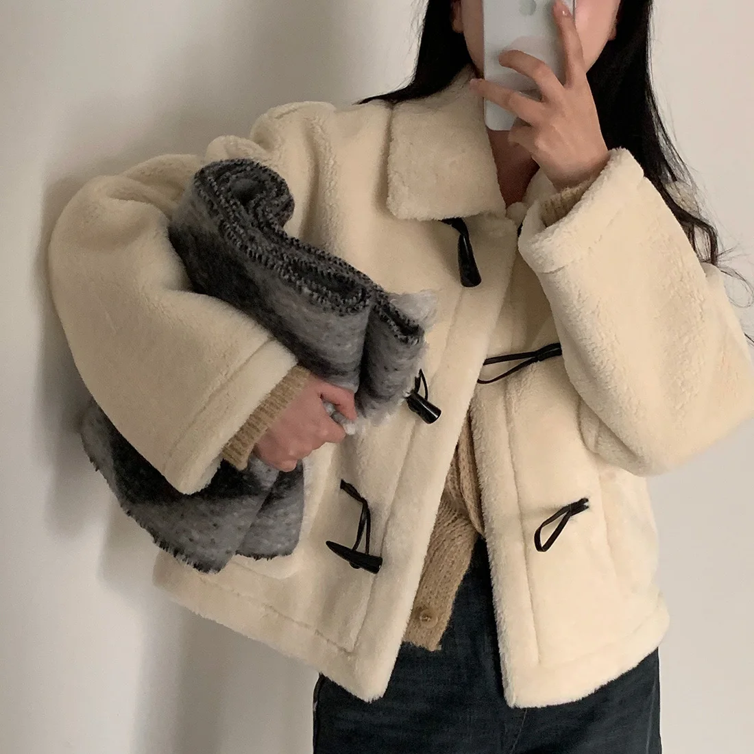 Korean Style Slouchy Warm Fur All-in-one Lamb Velvet Horn Button Loose Short Jacket Jaqueta Feminina Winter Clothes Women