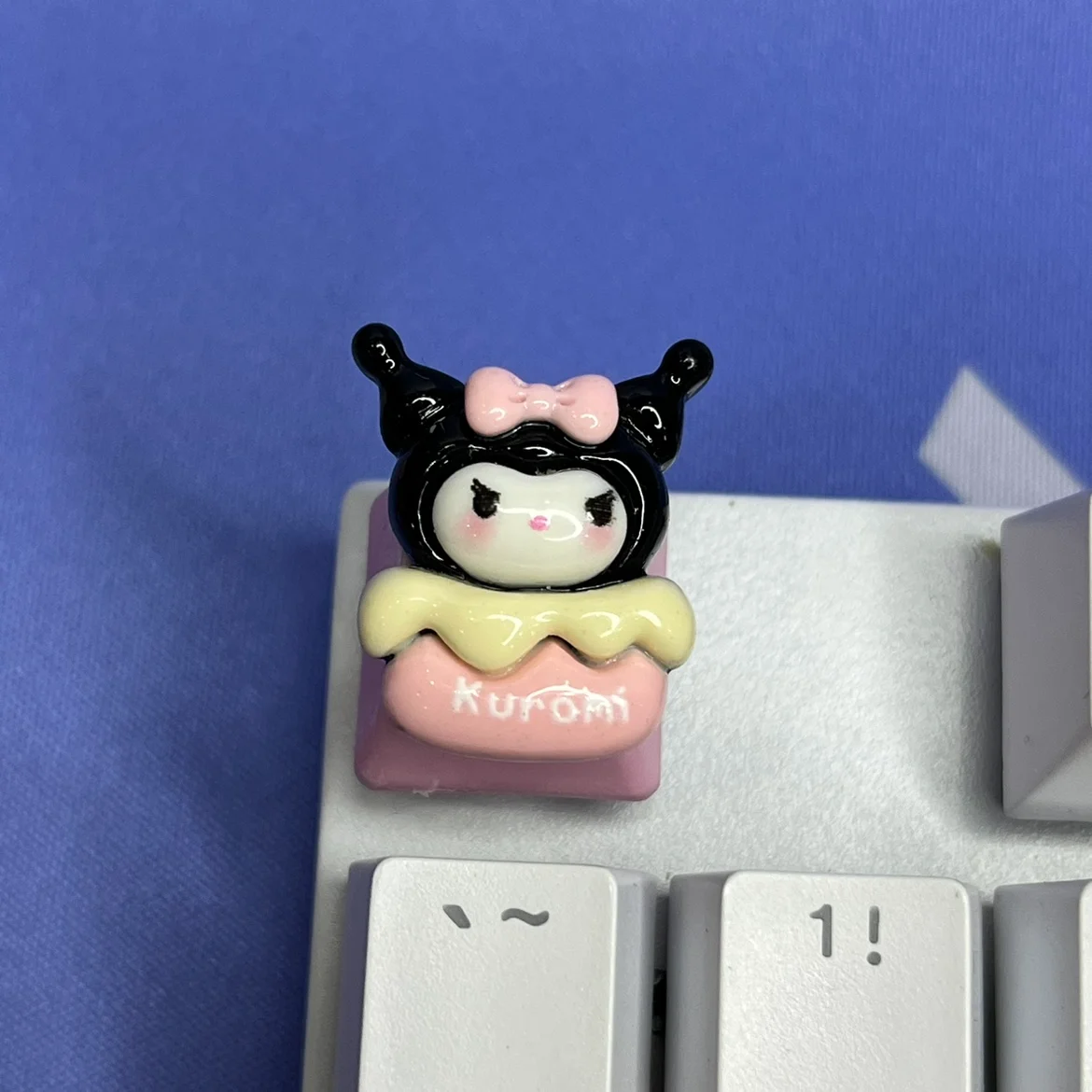 1Pcs New Hot Sale Cute Kuromi Keycap Cross Axis Mechanical Keyboard Keycap Decoration Accessories Anime Related Birthday Gifts