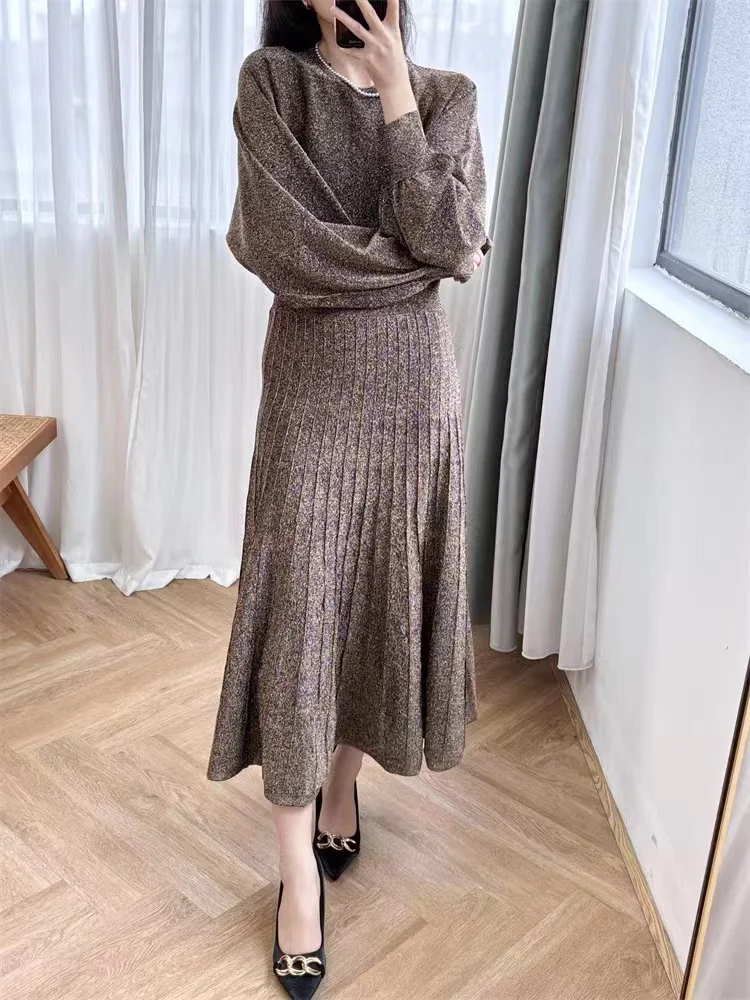 

2024 Autumn Winter New Fashion Bright Silk Knitted Mid-length Dress Women Elegant O-neck Long Sleeve Knit Robe Ladies