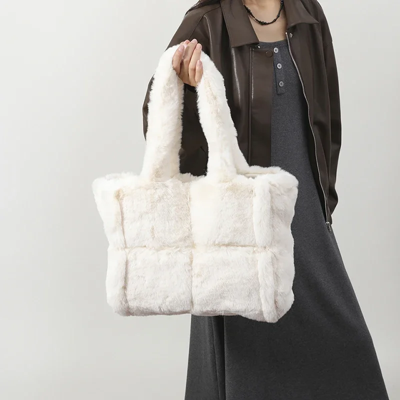 LEFTSIDE Soft Faux Fur Large Shoulder Bags for Women 2024 Y2K Winter Designer Korean Fashion Handbags Trend Warm Tote Bag