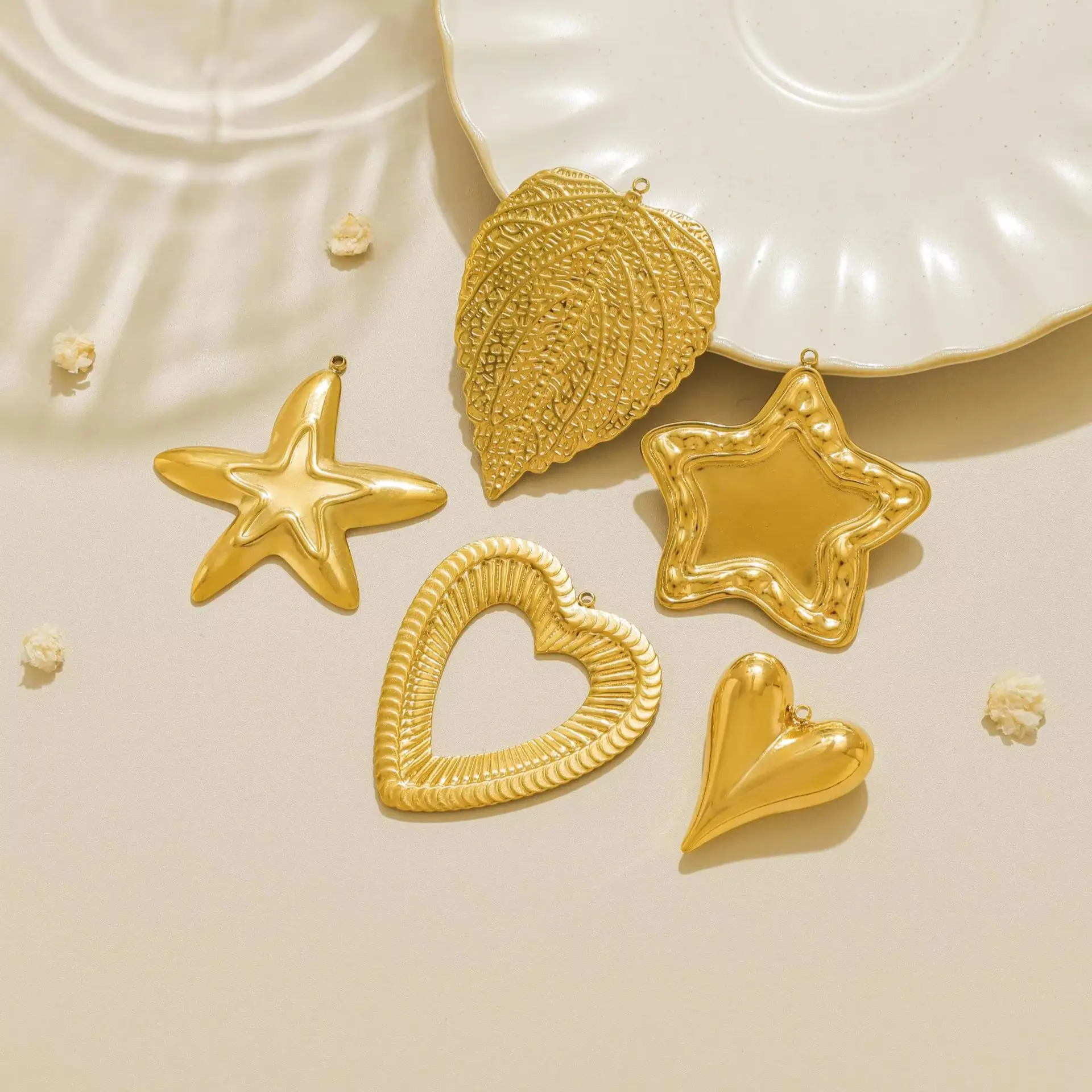 3-piece stainless steel large pendant set (includes leaf, heart, and star shapes) — ideal for DIY necklace and jewelry making