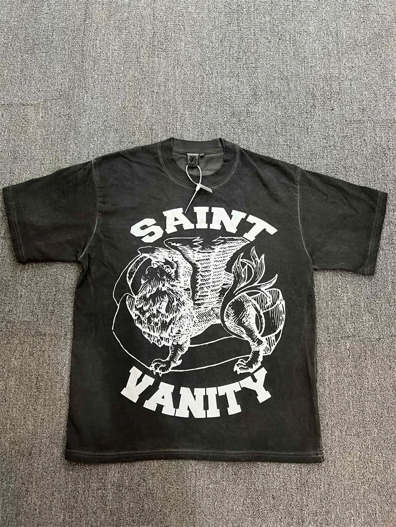 تي شيرت كلاسيكي مغسول باللون الأسود Saint تي شيرت كاجوال للرجال مطبوع عليه رسومات