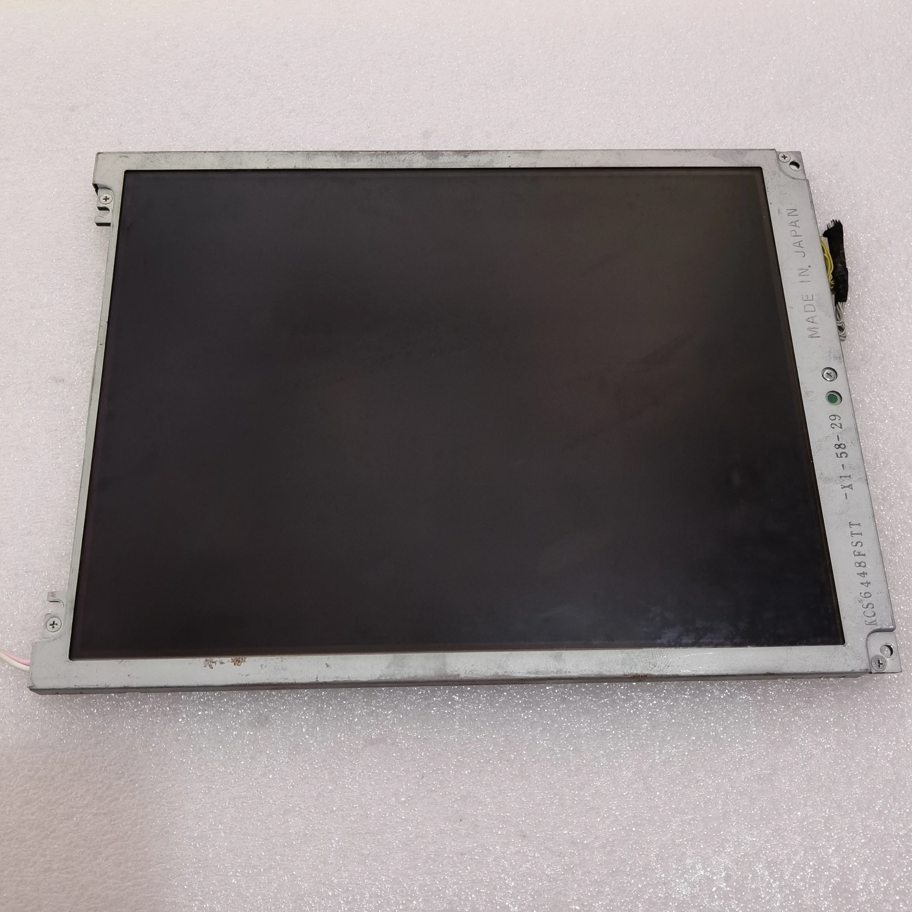 Pantalla LCD KCS6448FSTT-X1