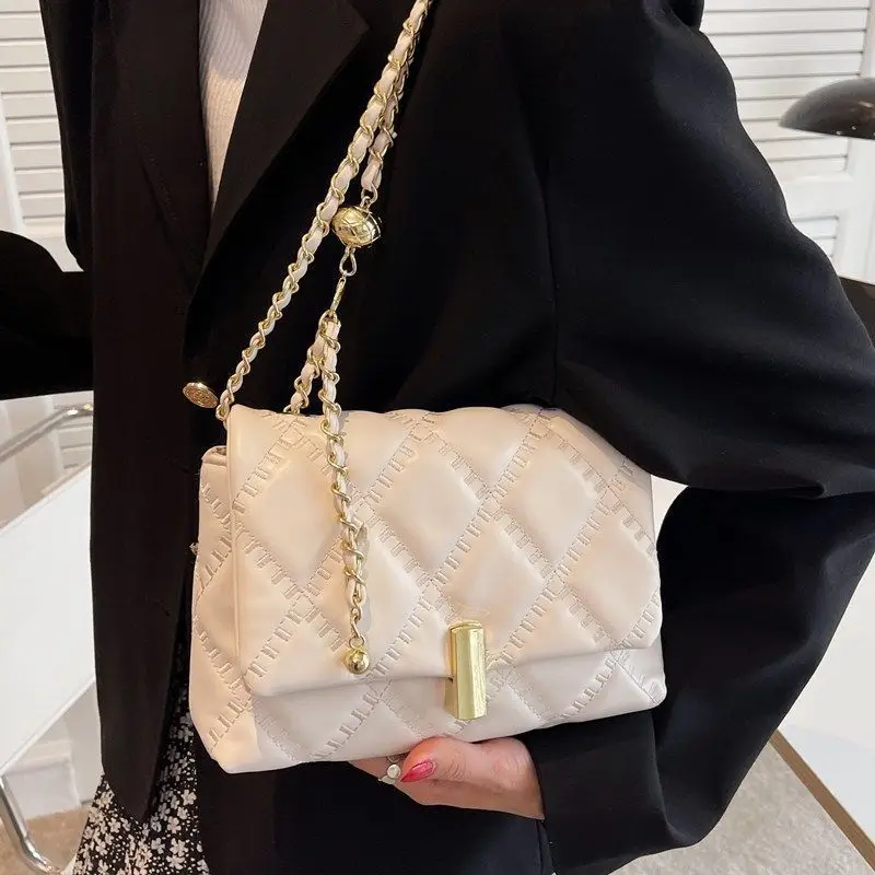 

High Quality Small Bag for Women 2025Hot Selling New Style and Trendy Diamond Grid Chain Crossbody Bag Purses and Handbags