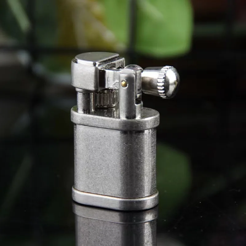 Vintage Retro Flint Petr Oil Lighter Metal Unusual Kerosene Lighter Survival Gadgets Men\'s Smoking Accessories Collection Gifts