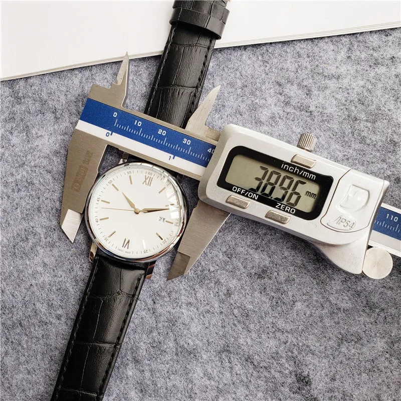 ​ ​ 2025 ساعة كوارتز رجالية فاخرة حزام جلد طبيعي الياقوت الكريستال مقاوم للماء 100 متر تاريخ عرض الأعمال نمط غير رسمي مجاني