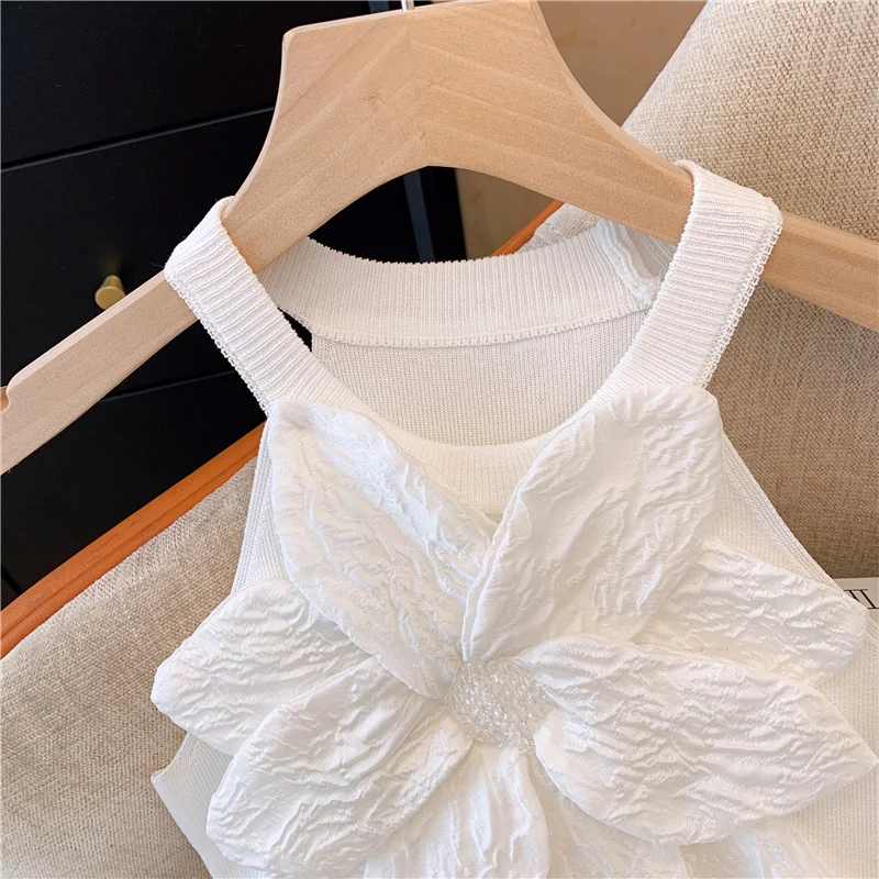 Chic Sweet Fashion Summer Black White 3D Beading Large Flower Knitted Tank Tops Women Halter Sleeveless Elastic Knitwear Vest