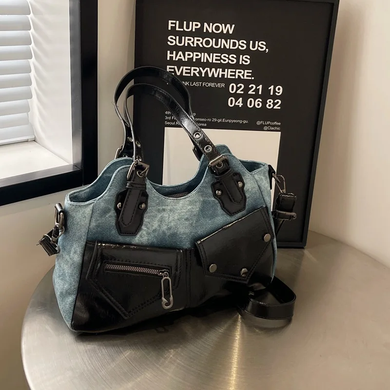 

Fashionable Color Block Large Capacity Women's Shoulder Bag Hot Sale Of The Season New Simple Ladies Tote Bag Versatile Soft Pol