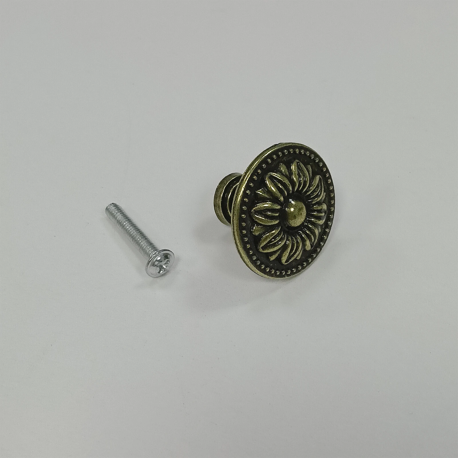 1pc Antique Copper Kitchen Cabinet Knobs 2.3x3.3cm for Doors Gift Boxes Wine Boxes