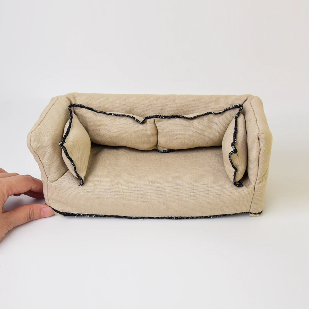 1:8 Miniature Simulation Furniture Retro Fabric 2-seater sofa for Mini House