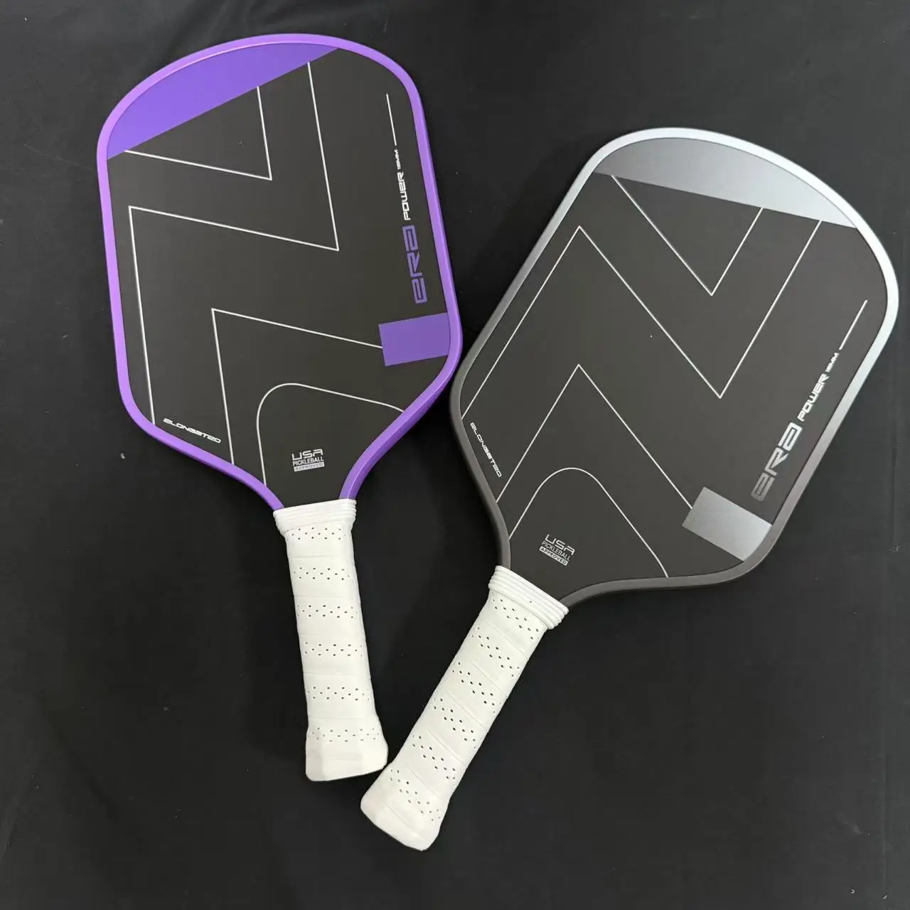 

Hot Pressed-Pickleball Paddle, Multi-layer T700SC textured carbon fiber pickleball paddle, EPP filling inner core thickness 16mm